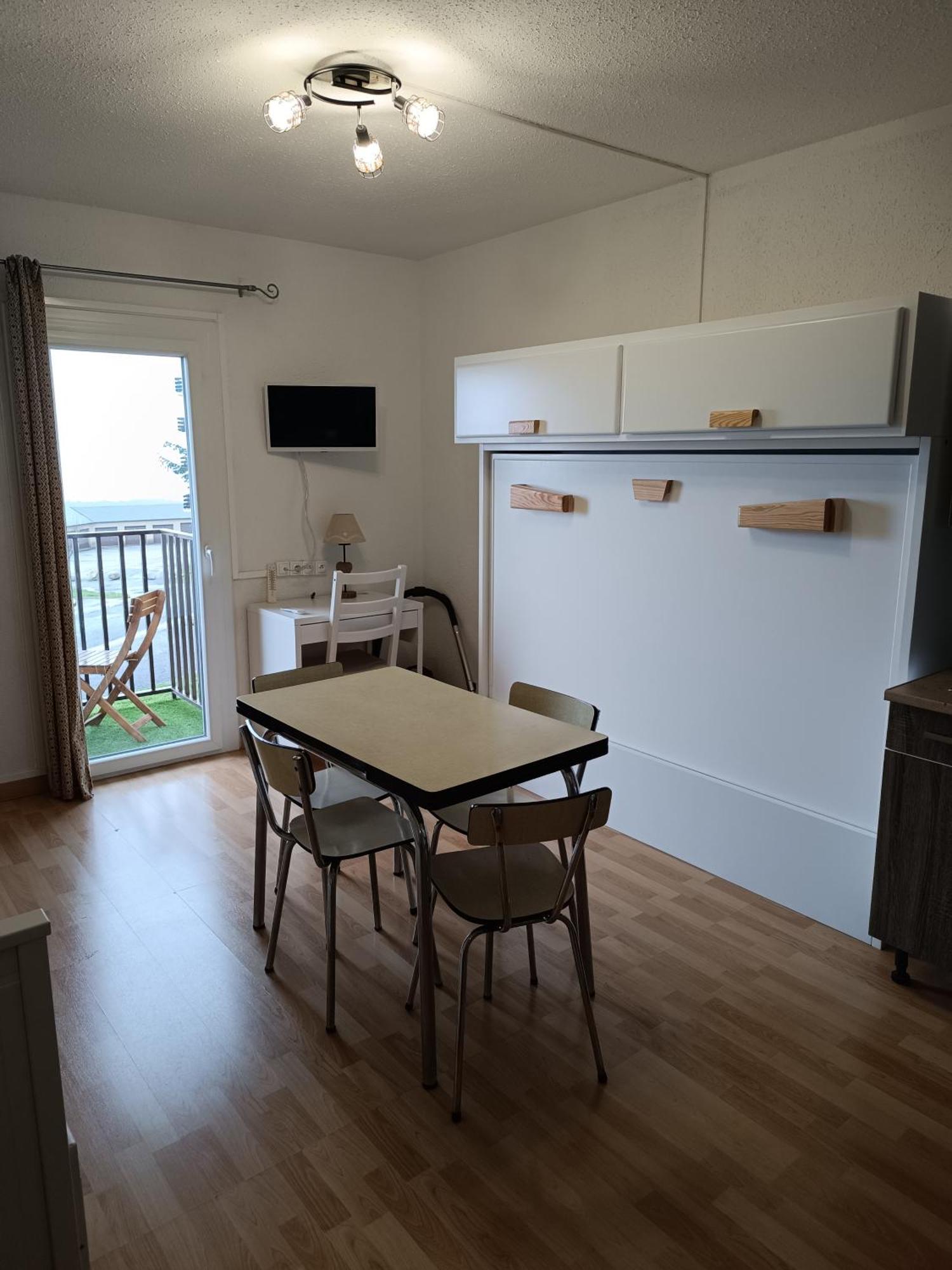 Studio Agreable Tout Confort Les Angles  Exterior photo